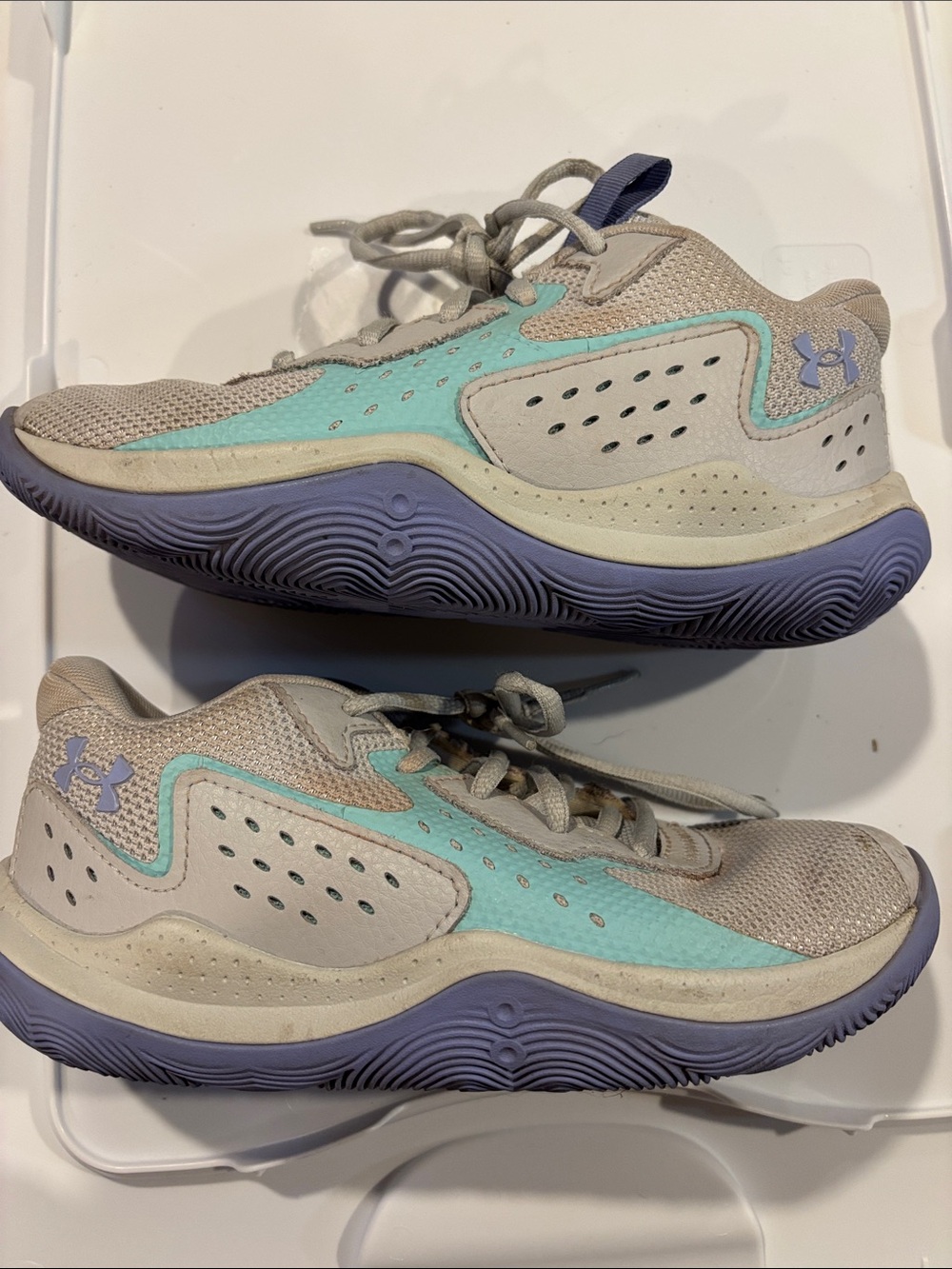 Under Armour Kids Size 3 Light Gray & Aqua Athletic Sneakers with Lavender Soles